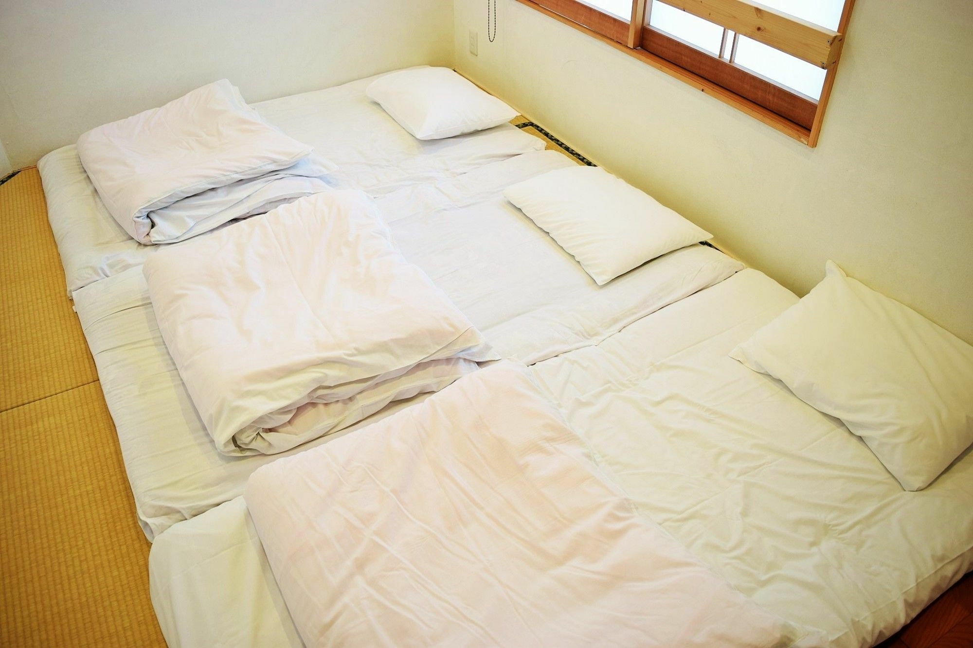 Hiroshima Hostel En Exterior photo